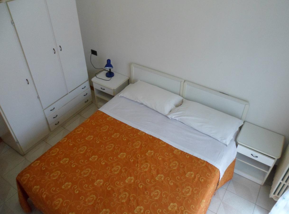 Residence Monaco Appartamenti Римини Экстерьер фото